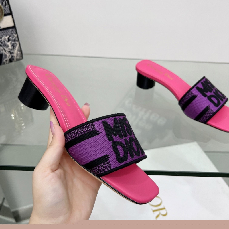 ch**an D*or slippers